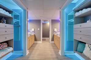 Interior - Community Perks! Luxury Panama City Beach Condo (Panama City Beach)