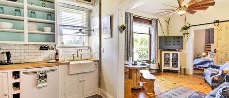 Apartment (1 Bedroom) | Interior