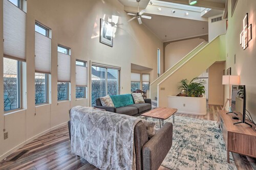 Cozy Anchorage Retreat - Near Hiking & Dtwn!