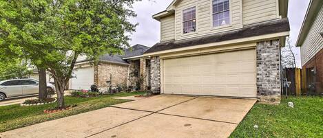 House (3 Bedrooms) | Front of property