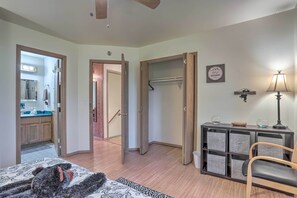 House (3 Bedrooms) | Interior - 'the Eagles Nest:' 3 Mi to Downtown Wasilla! (Wasilla)