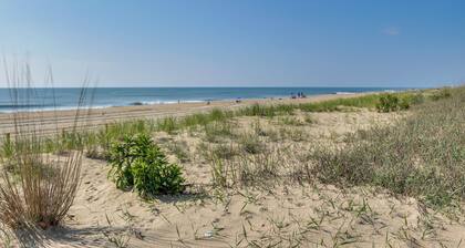 Steps to Pool & Ocean City Beach! Water-view Gem