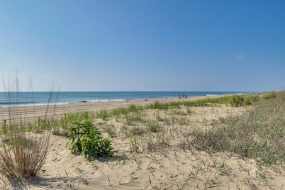 Steps to Pool & Ocean City Beach! Water-view Gem