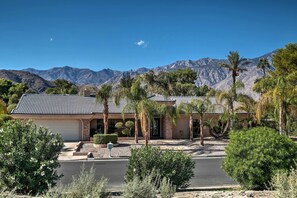 House (4 Bedrooms) | Interior - Palm Springs Golf Course Home: Private Pool & Spa! (Palm Springs)