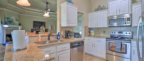 House (3 Bedrooms) | Interior