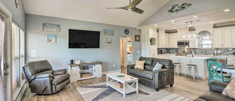 House (3 Bedrooms) | Front of property