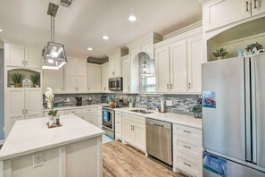 單棟房屋 (3 Bedrooms) | 內部