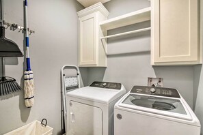 Nhà (3 Bedrooms) | Nội thất