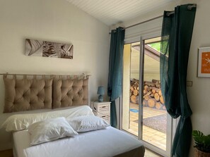 4 bedrooms, travel cot, free WiFi