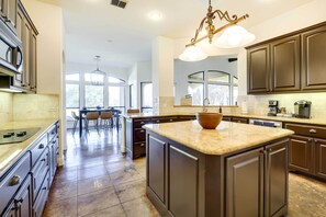 Private kitchen - Stylish Home w/ Hot Tub ~ 4 Mi to Canyon Lake (Canyon Lake)