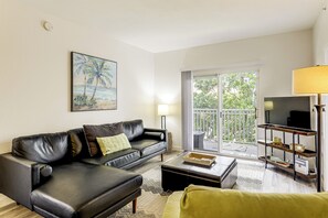 Apartment (2 Bedrooms) | Front of property