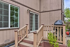 Apartment (3 Bedrooms) | Interior - Pet Friendly Anchorage Retreat w/ Deck & Yard (Anchorage)