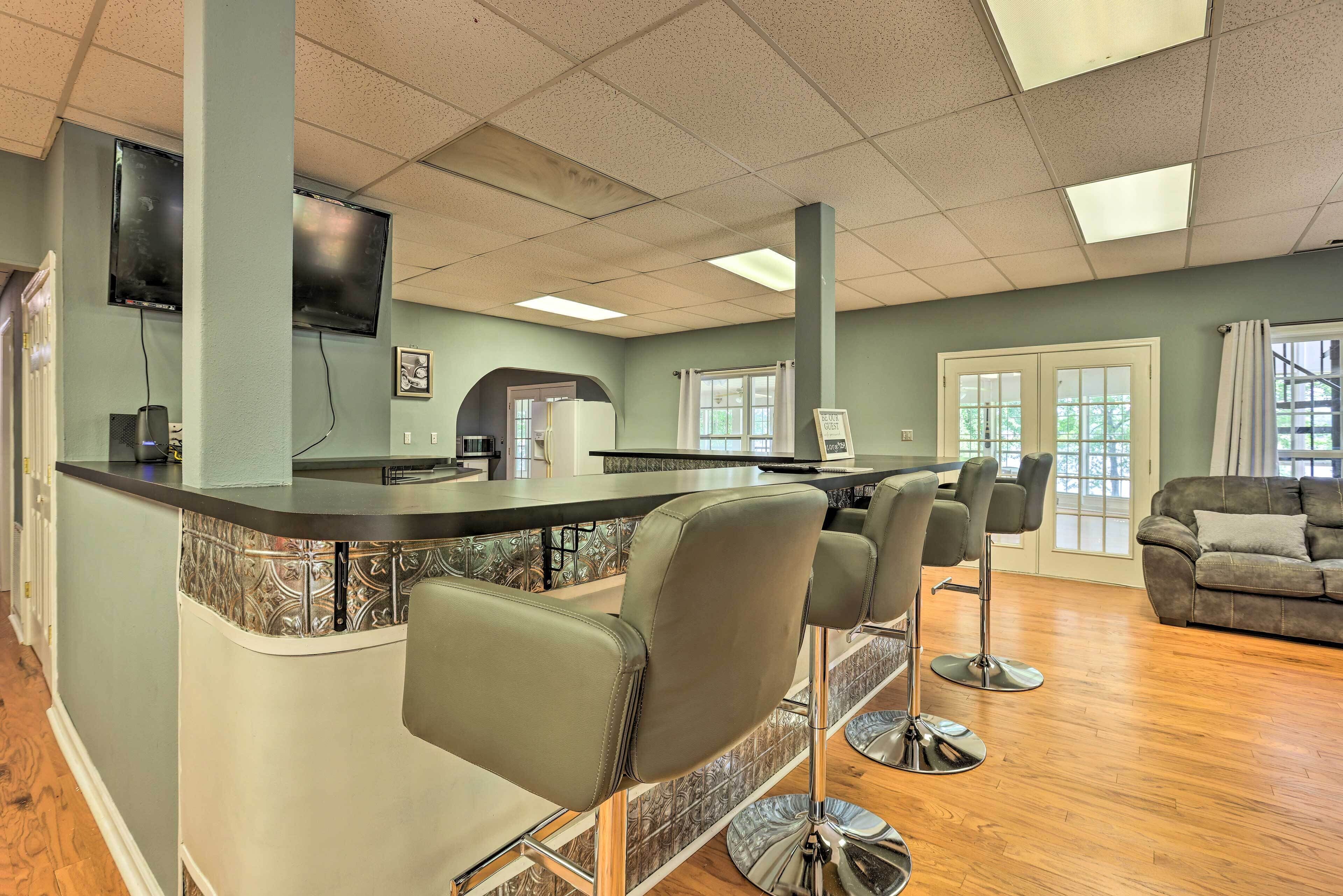 المنشأة من الداخل