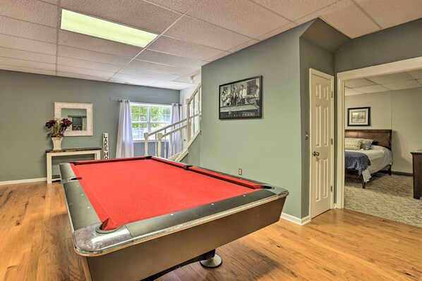 House (6 Bedrooms) | Interior