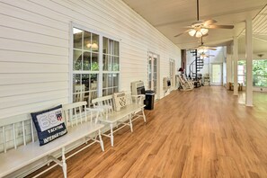 House (6 Bedrooms) | Interior