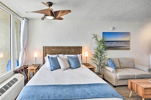 Apartment (0 Bedroom) | Interior - Oceanfront, Fourth-floor Condo on Daytona Beach! (Daytona Beach Shores)