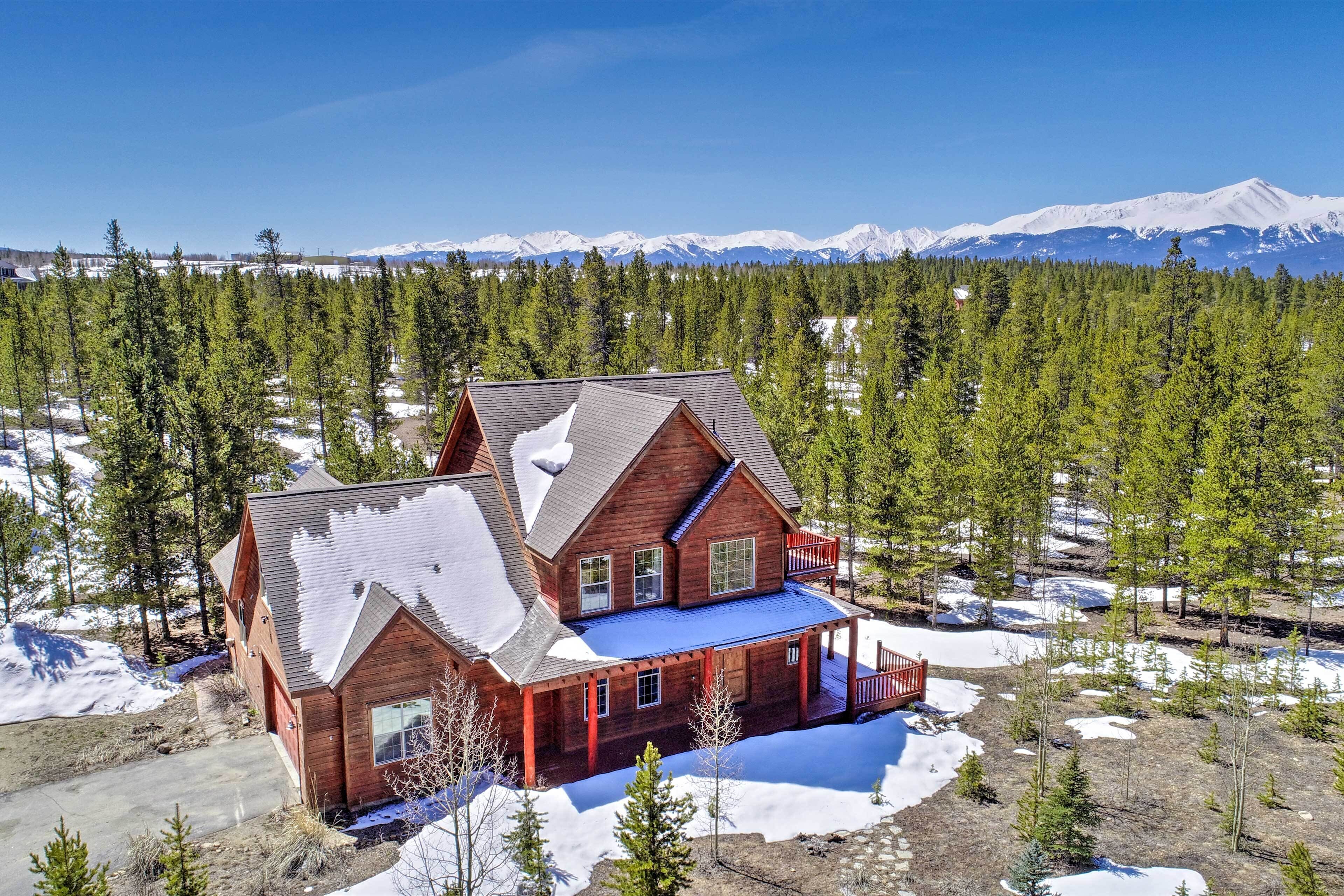 House (4 Bedrooms) | Front of property