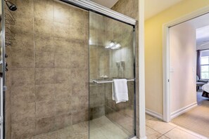 Apartment (2 Bedrooms) | Interior - Upscale Unit in Private Golf Resort w/ Pool! (Tampa)