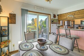 Interior - Pagosa Condo w/ Deck, 4 Mi to Hot Springs & Dtwn (Pagosa Springs)
