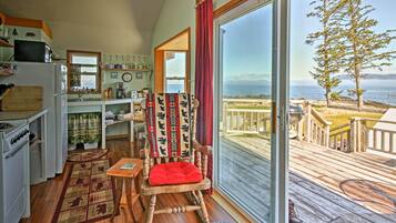 Apartment (0 Bedroom) | Interior