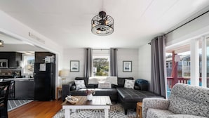 Leilighet (2 Bedrooms) | Oppholdsområde