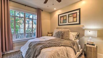 Cottage (2 Bedrooms) | Interior