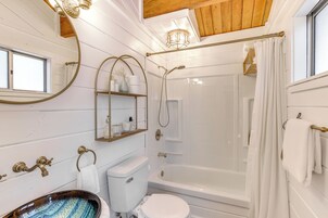 Casa (2 Bedrooms) | Interior