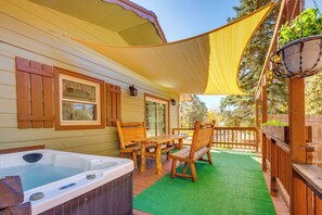 House (4 Bedrooms) | Interior - 327936 Hot Tub + Mtn Views: Woodland Park Gem (Woodland Park)