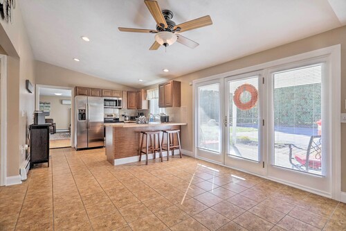 Tranquil Swansea Retreat w/ Fire Pit & Grill!