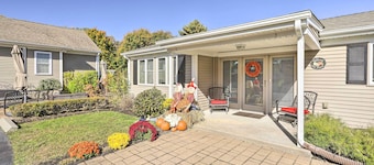 Tranquil Swansea Retreat w/ Fire Pit & Grill!