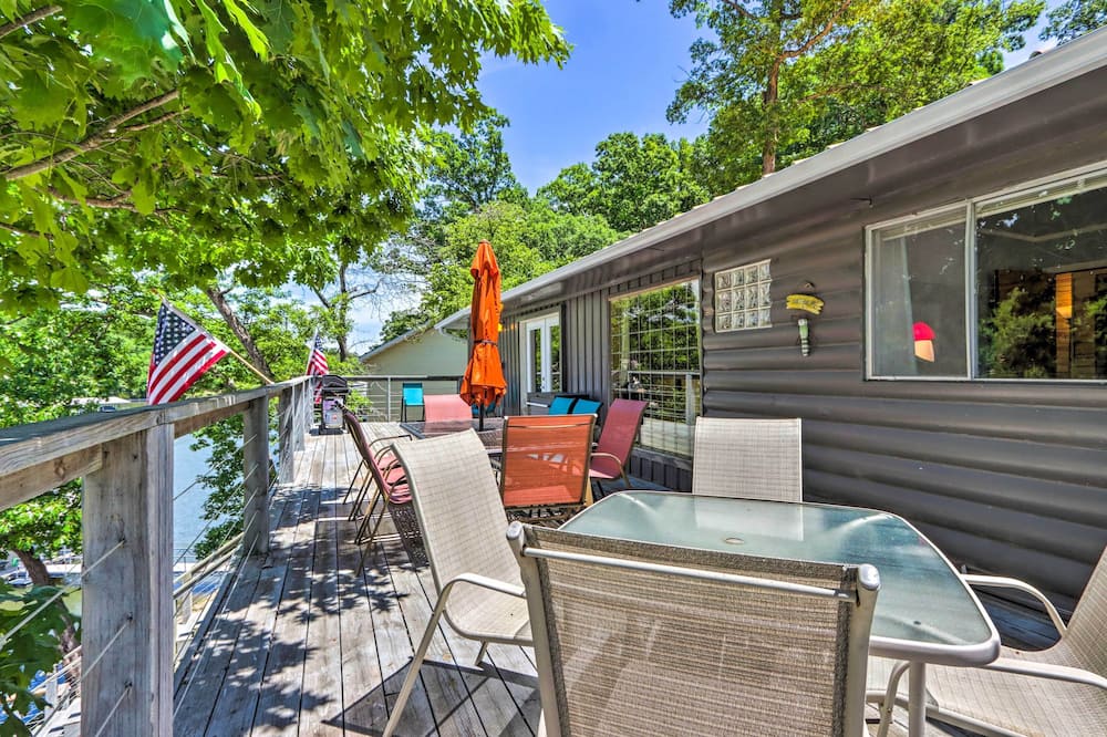 Waterfront Home w/ 3 Decks on Lake of the Ozarks! - Lake of the Ozarks
