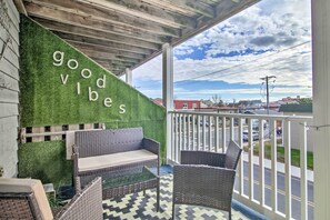 Property grounds - Central Studio w/ Deck: Walk to Shops & Dining! (Ocean City)
