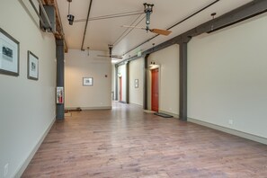 Interior - Updated Rustic-chic Condo on Ouray's Main Street! (Ouray)