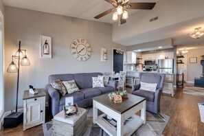 TV, peis, TV-spill og DVD-spiller