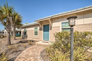 House (3 Bedrooms) | Interior - Mexico Beach Getaway w/ Patio - Steps to Beach! (Port St. Joe)