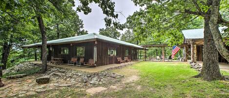 House (4 Bedrooms) | Front of property