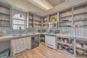 House (3 Bedrooms) | Interior - Authentic Escape at the Exact Center of CA! (North Fork)