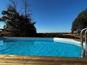 Outdoor pool, a heated pool - Gite a la Ferme Avec Jacuzzi et Piscine, Maison Privative (saint felix de tournegat)