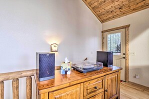 House (3 Bedrooms) | Interior - 22str-00367 Fairplay Cabin ~ 6 Mi to Downtown! (Fairplay)