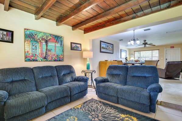 House (2 Bedrooms) | Interior