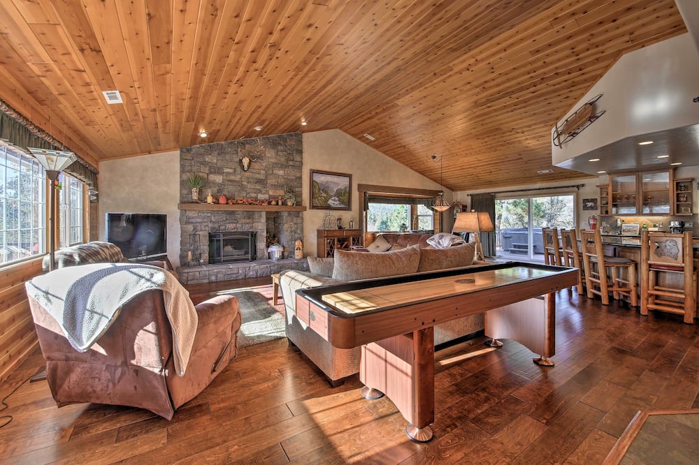 Hot Tub, Game Room & 2 Decks: Luxe Big Bear Home