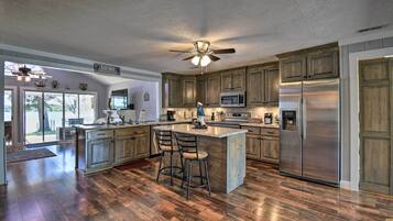 Cottage (2 Bedrooms) | Interior