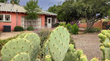 Cottage (2 Bedrooms) | Interior