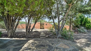 Cottage (2 Bedrooms) | Interior