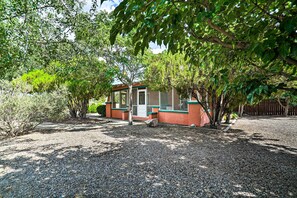 Cottage (2 Bedrooms) | Interior - Eclectic Home: Walk to Town & Bath District! (Truth or Consequences)