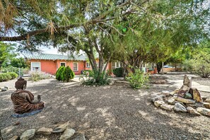 Cottage (2 Bedrooms) | Interior