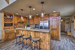 Interior - Colorado Lodge w/ Mtn Views - 3 Mi to Winter Park! (Winter Park)