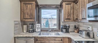 Sleek Columbia Falls Condo: Centrally Located!