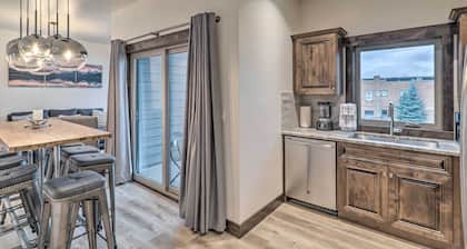 Sleek Columbia Falls Condo: Centrally Located!
