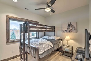 Apartment (2 Bedrooms) | Interior - Sleek Columbia Falls Condo: Centrally Located! (Columbia Falls)